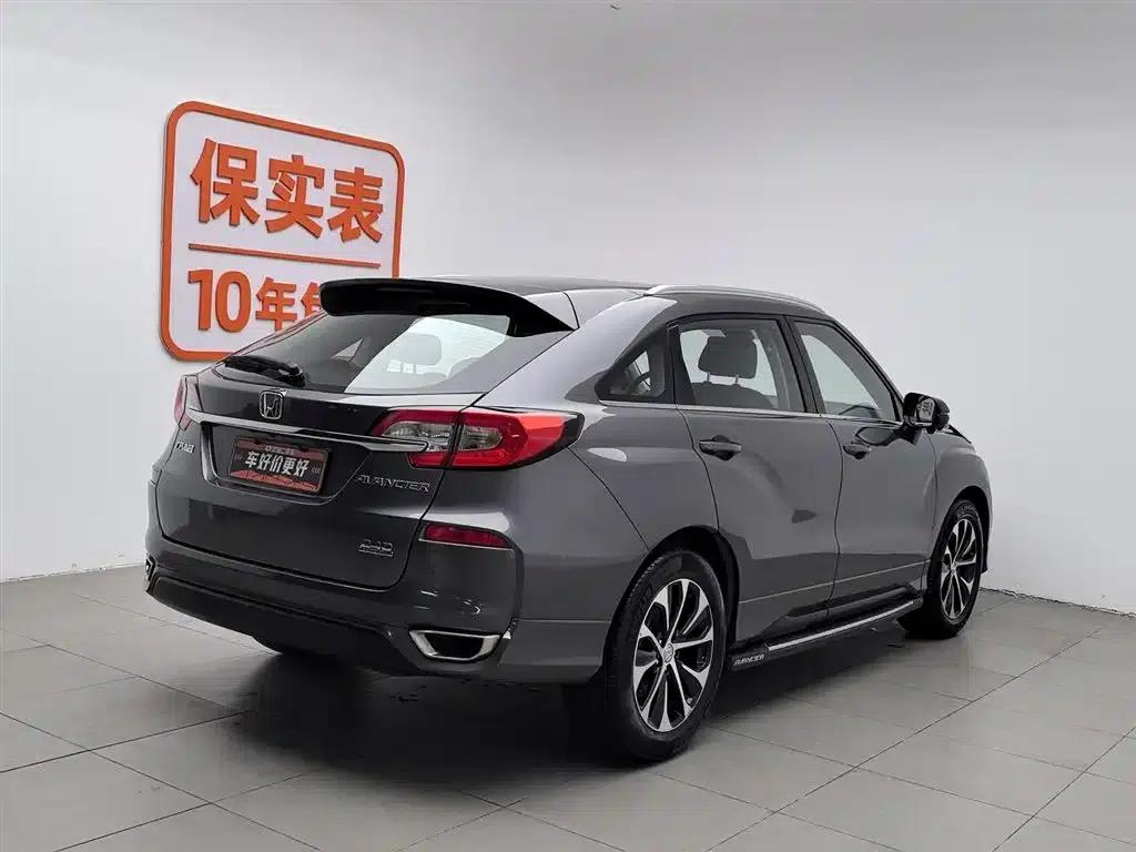 2017 Honda Avancier 240TURBO 2WD Premium Edition — миниатюра 2