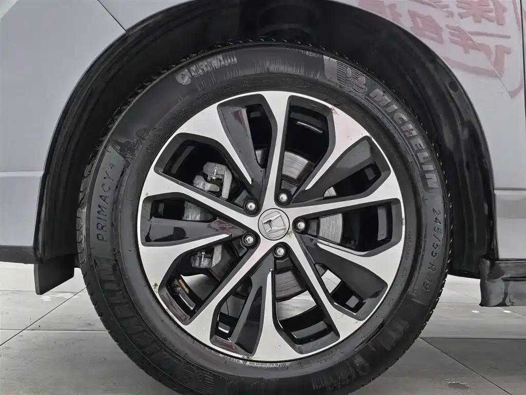 2017 Honda Avancier 240TURBO 2WD Premium Edition — миниатюра 17