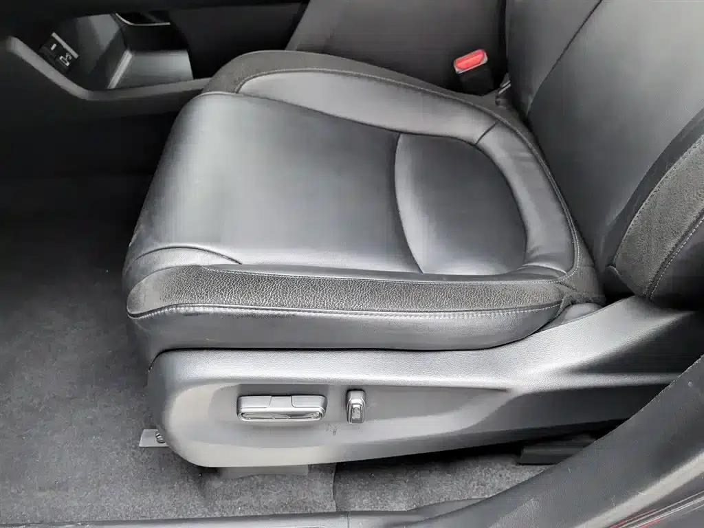 2017 Honda Avancier 240TURBO 2WD Premium Edition — миниатюра 20