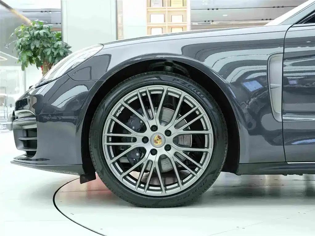 2023 Panamera Executive Long Wheelbase Platinum Edition 2.9T — миниатюра 18