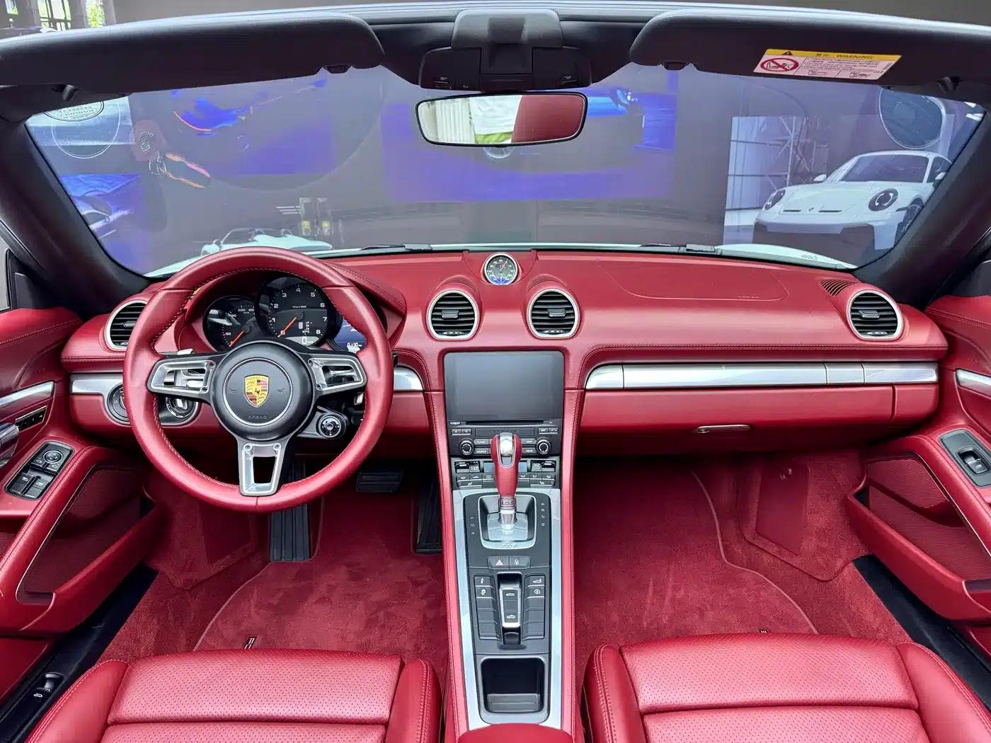 2016 Porsche 718 Boxster 2.0T — миниатюра 7