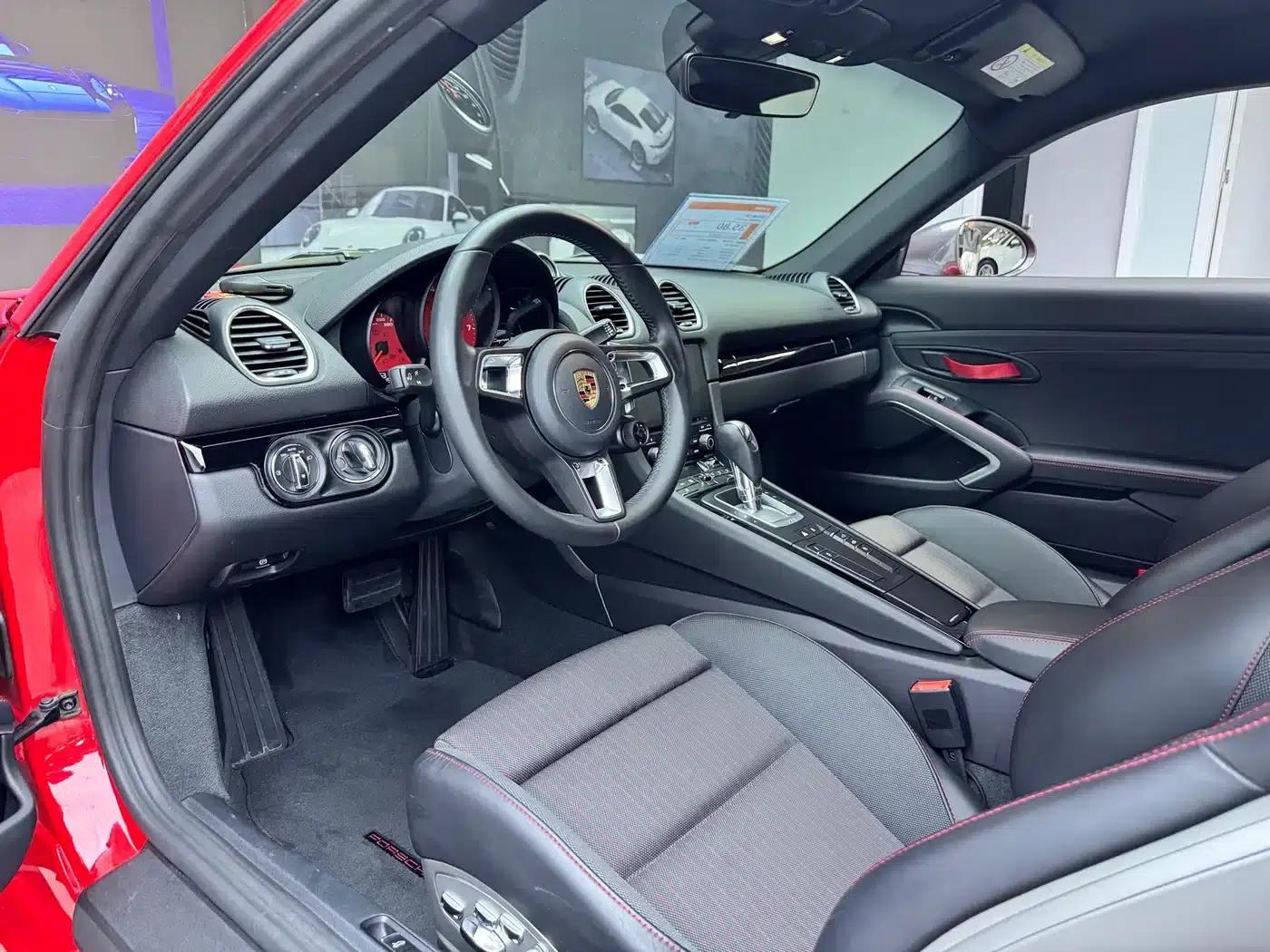 Porsche 718 2019 Cayman T 2.0T — миниатюра 4