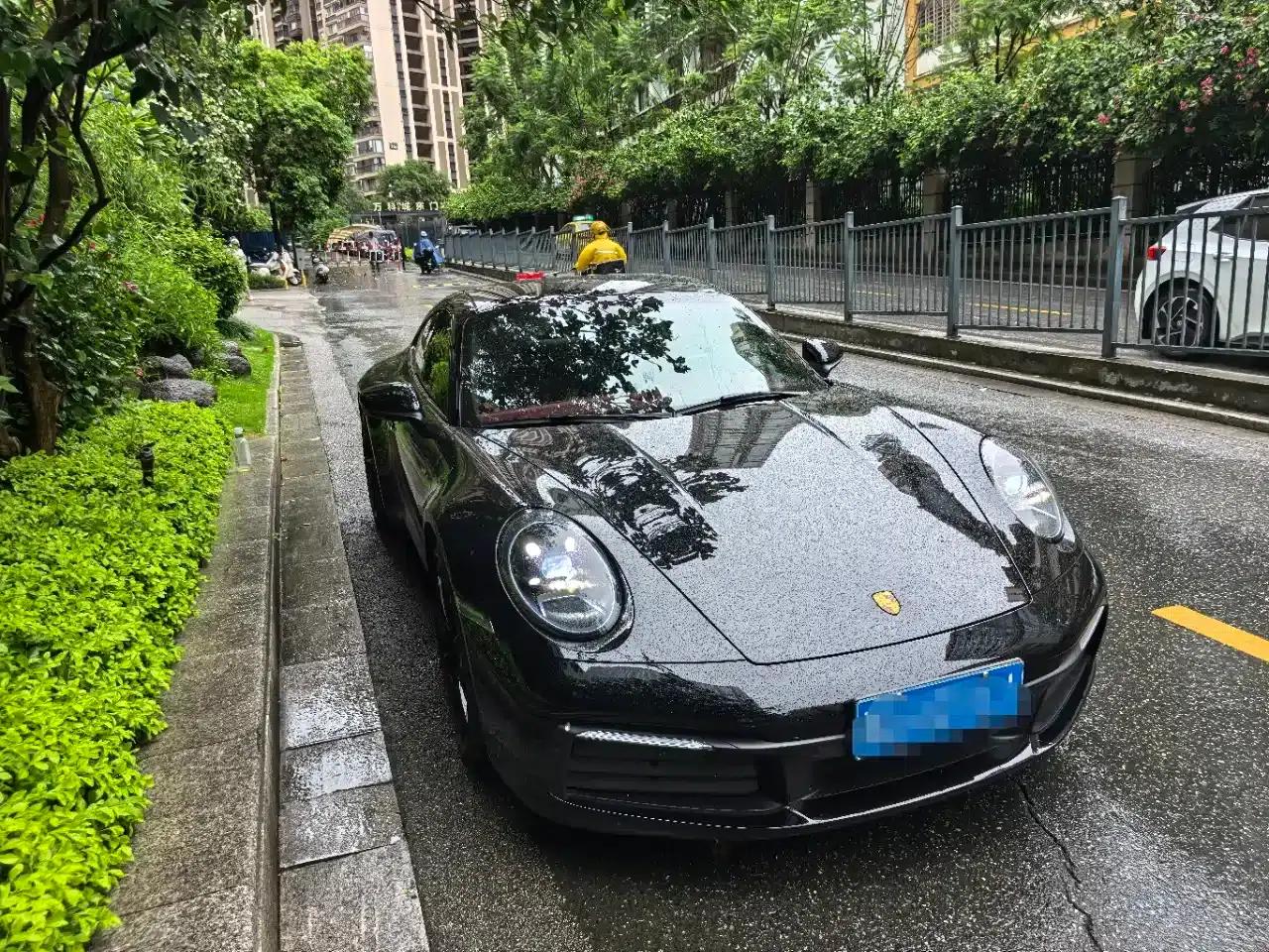Porsche 911 2020 Carrera 3.0T — миниатюра 1