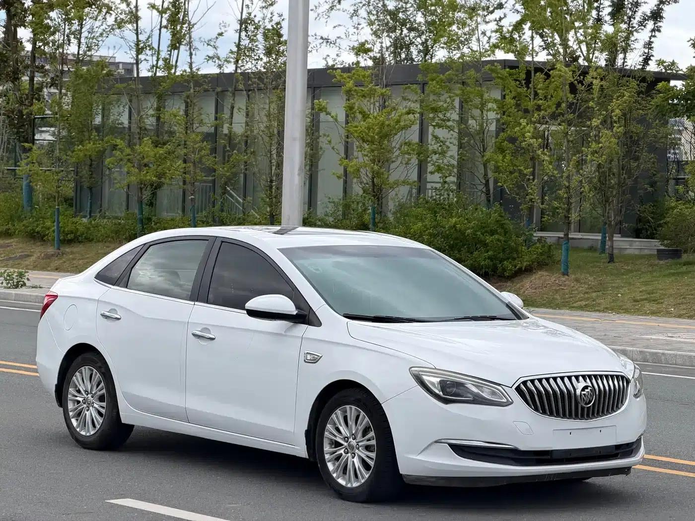 Buick Excelle 2016 15N Manual Elite — миниатюра 3