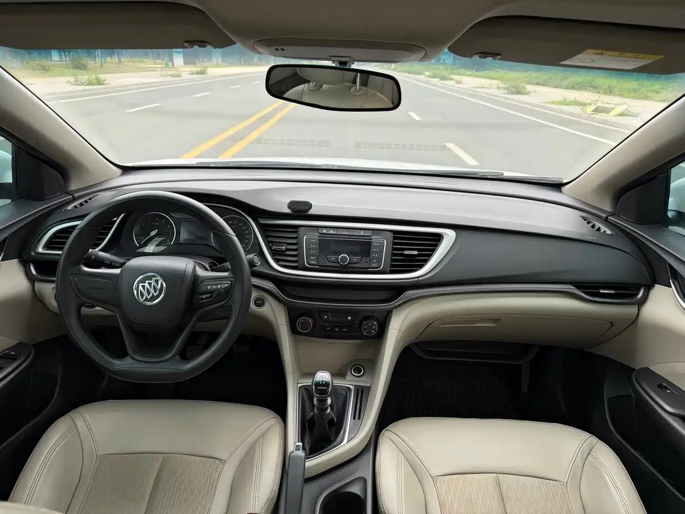 Buick Excelle 2016 15N Manual Elite — миниатюра 9