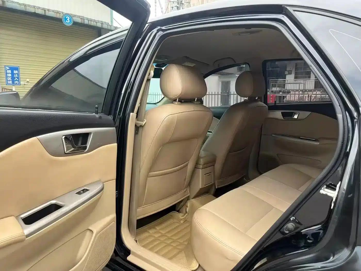 Buick Excelle 2013 1.5L Automatic Classic — миниатюра 8