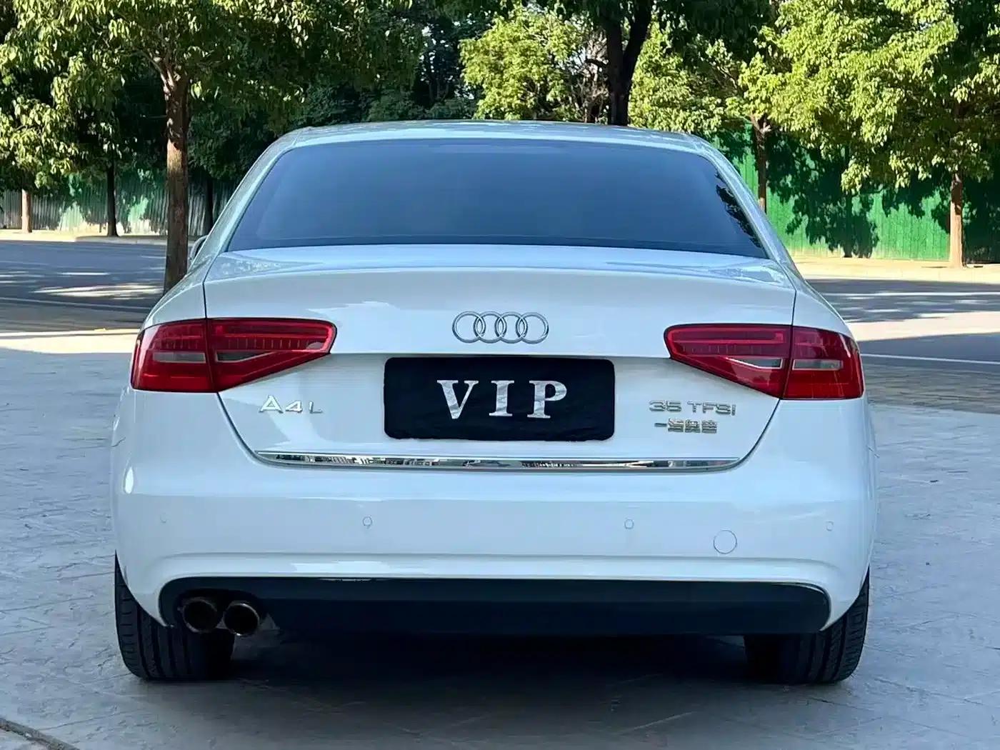 Audi A4L 2016 35 TFSI Classic Edition Automatic Standard Model — миниатюра 8