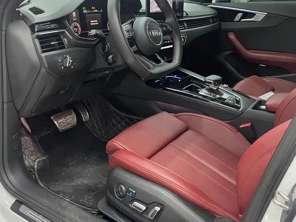 Audi A4L 2025 2 Million Unit Enjoyment Edition 40 TFSI Luxury Dynamic Model — миниатюра 9