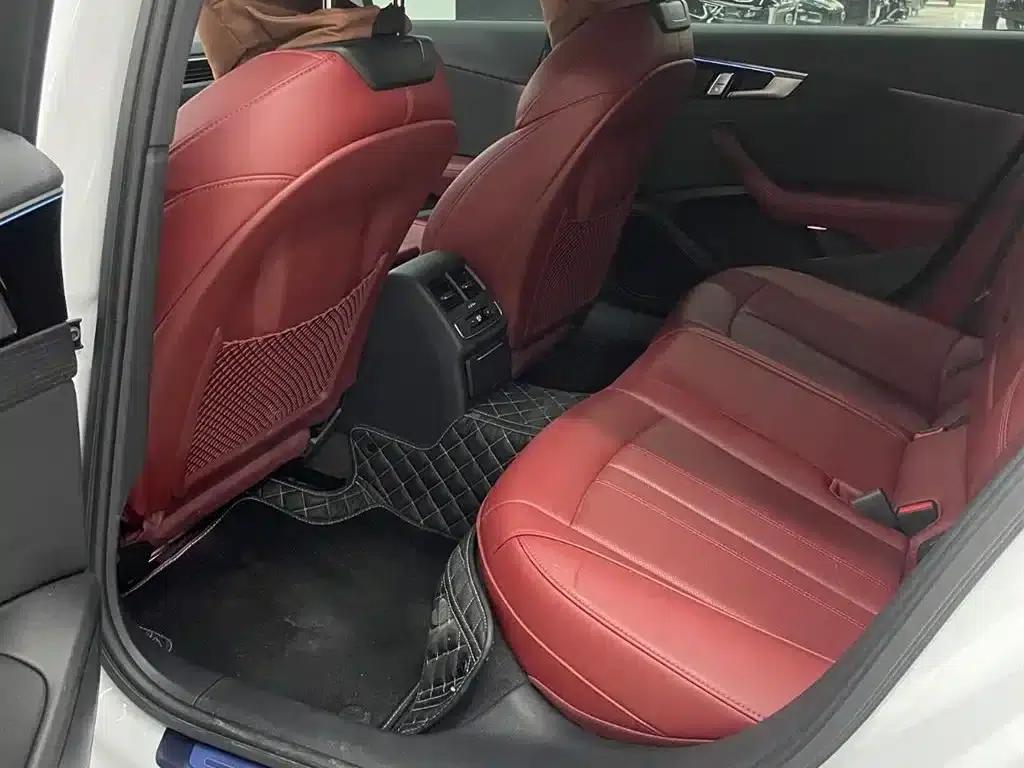 Audi A4L 2025 2 Million Unit Enjoyment Edition 40 TFSI Luxury Dynamic Model — миниатюра 10