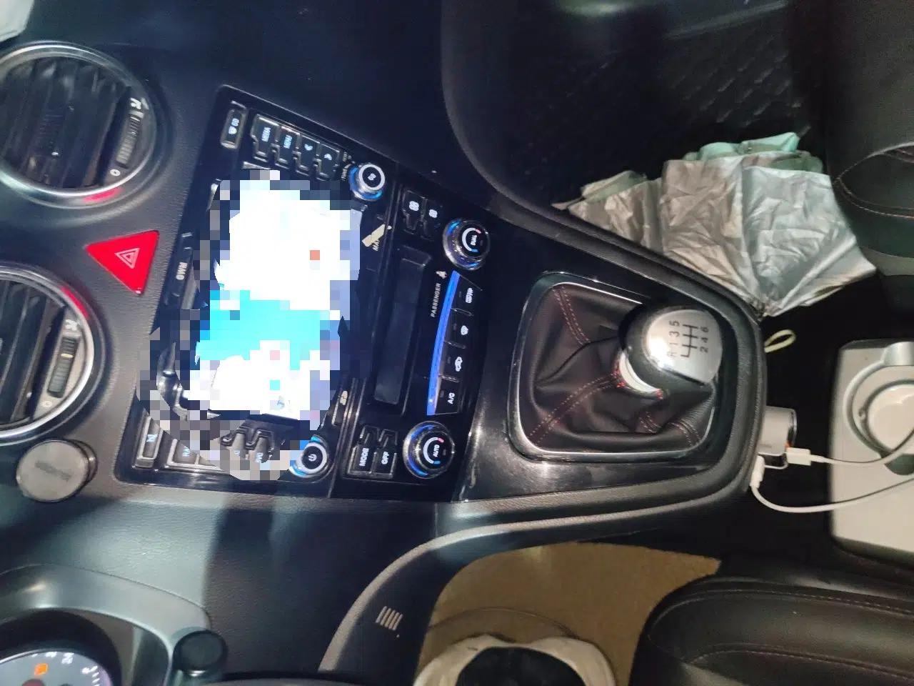 Haval H6 2015 Upgraded Model 1.5T Manual Two-Wheel Drive Elite Version — миниатюра 13