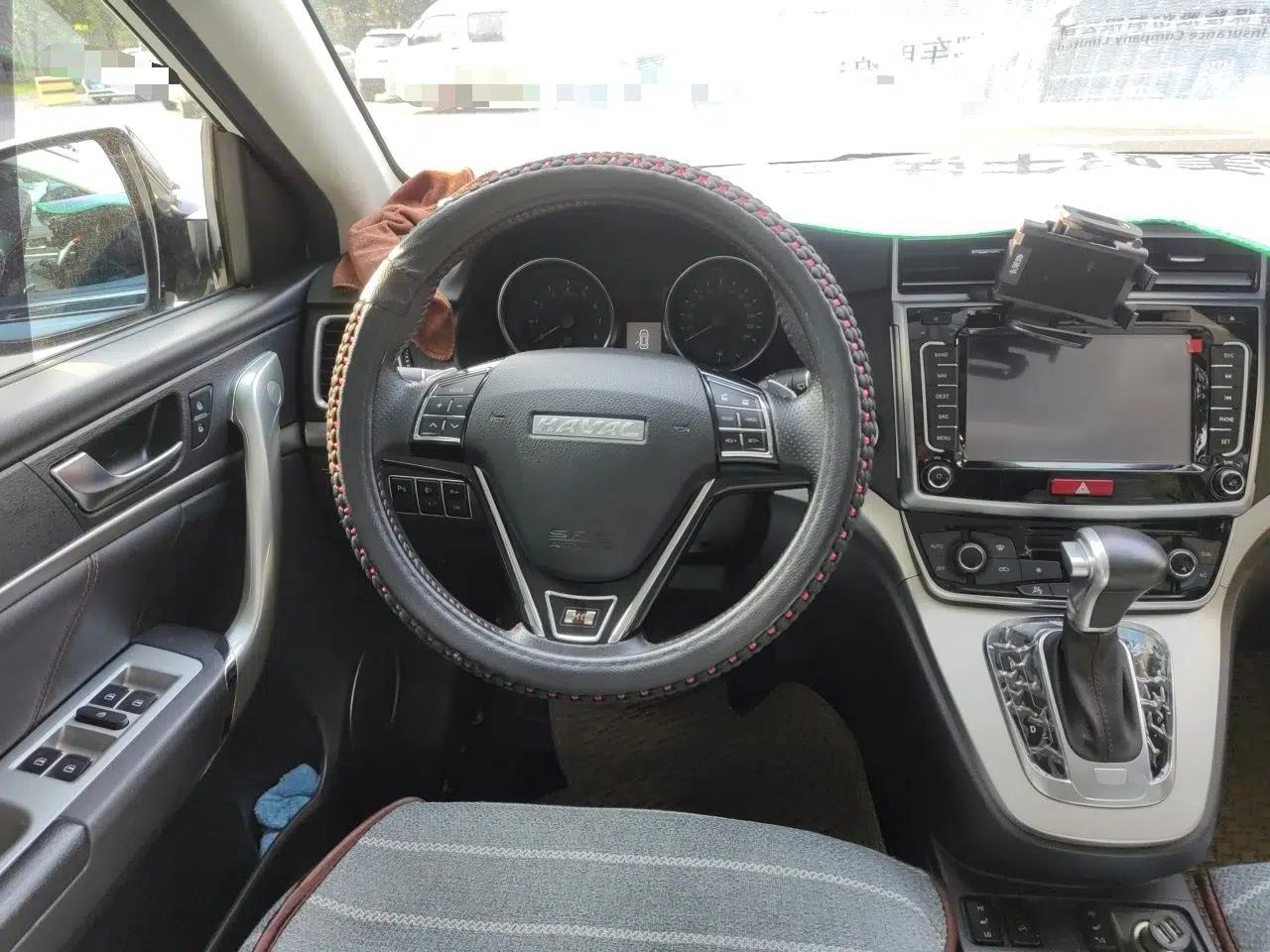 Haval H6 2017 Restyled Red-Label Sport Version 1.5T Automatic Two-Wheel Drive Luxury Trim — миниатюра 10