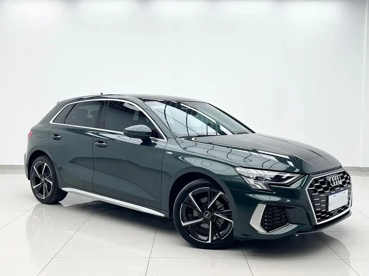 Audi A3 2023 Facelift Sportback 35 TFSI Fashion Sporty Model — миниатюра 2