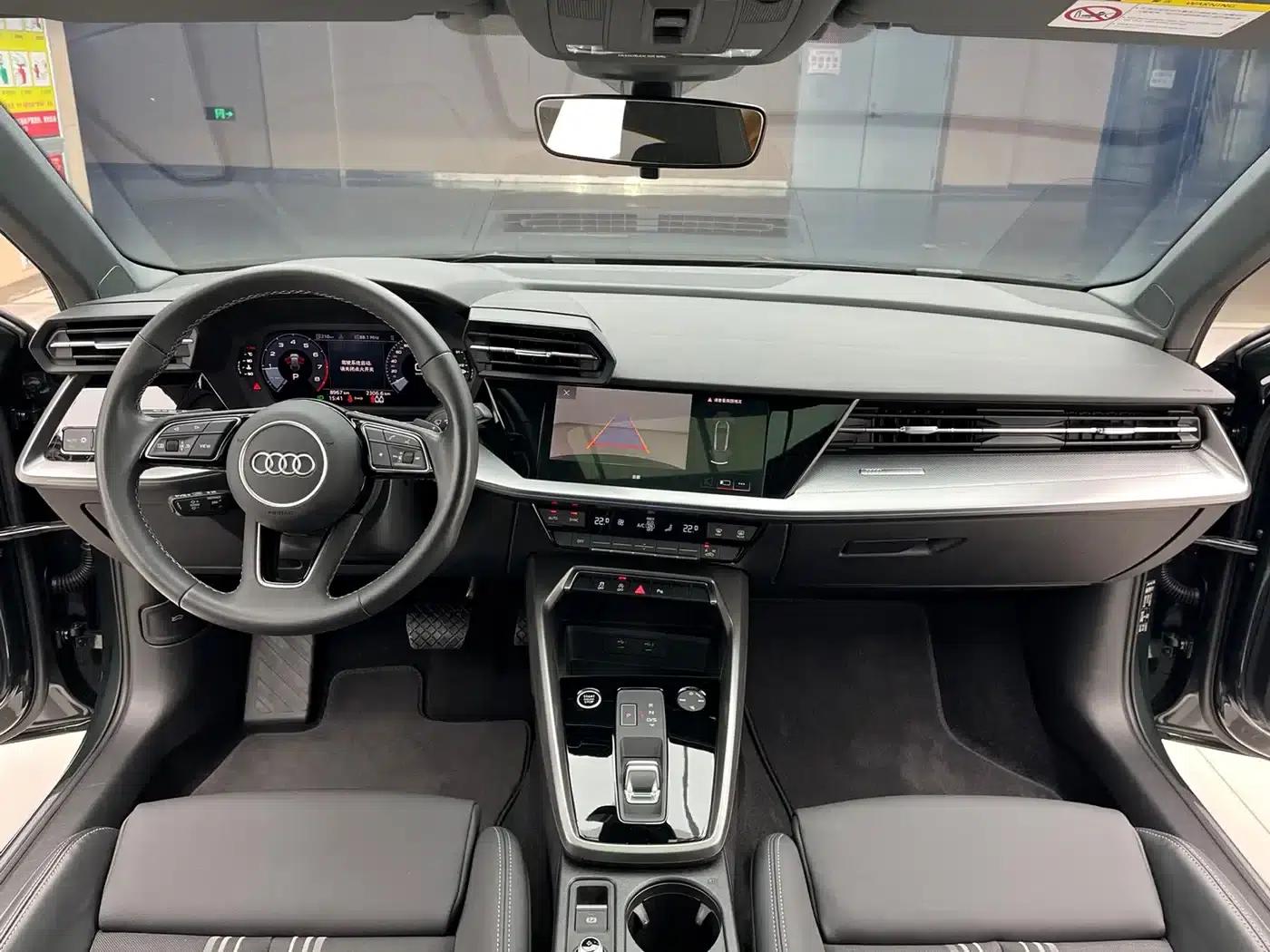 Audi A3 2023 Facelift Sportback 35 TFSI Fashion Sporty Model — миниатюра 10