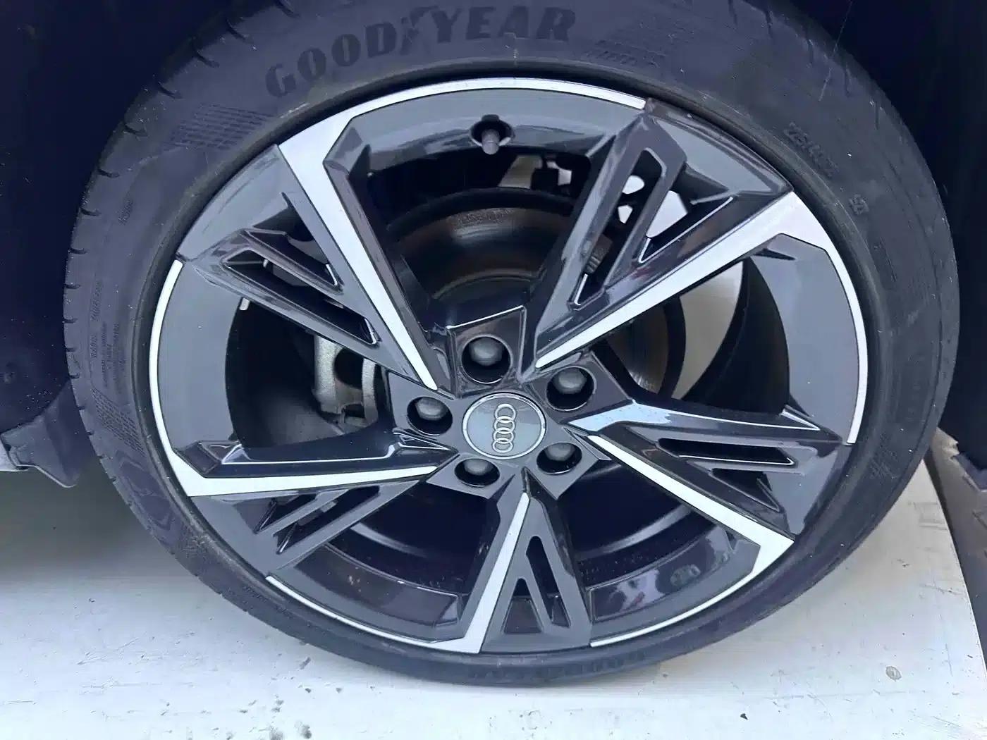 Audi A3 2021 Sportback 35 TFSI Fashion Sport — миниатюра 22