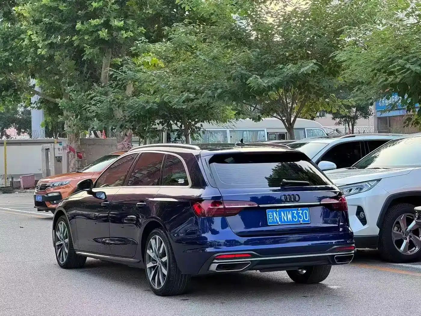 2021 Audi A4 Imported Model Avant 40 TFSI Fashionable Elegant Edition — миниатюра 3