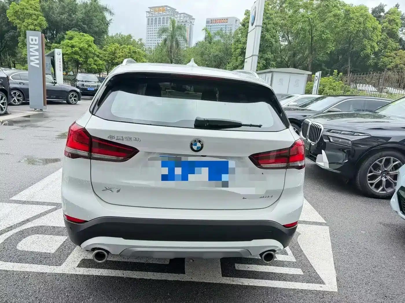 BMW X1 2022 sDrive20Li Fashion Edition — миниатюра 4