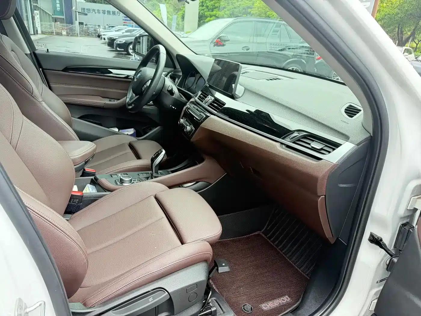 BMW X1 2022 sDrive20Li Fashion Edition — миниатюра 6
