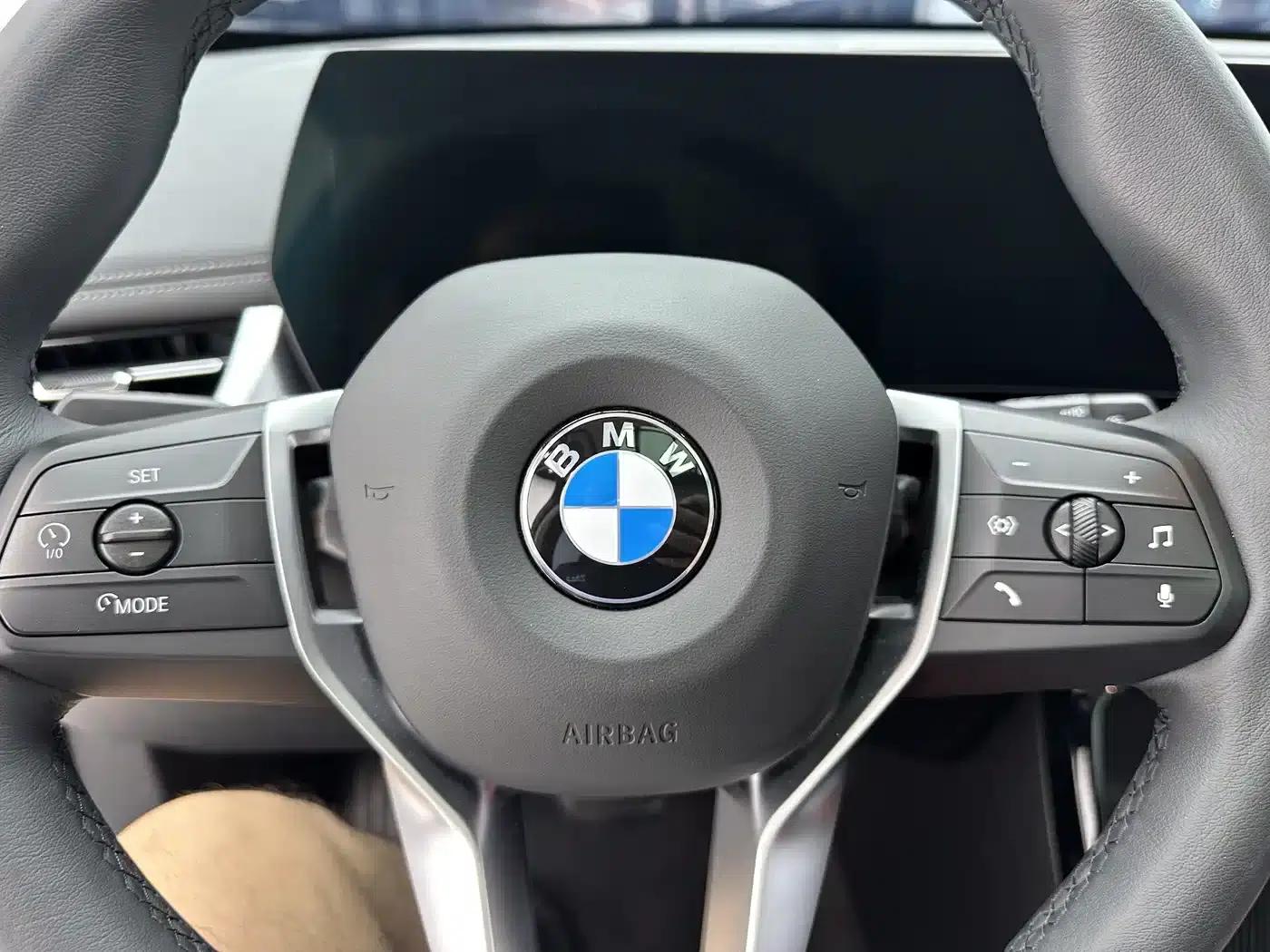 2023 BMW X1 sDrive20Li X Design Package — миниатюра 13