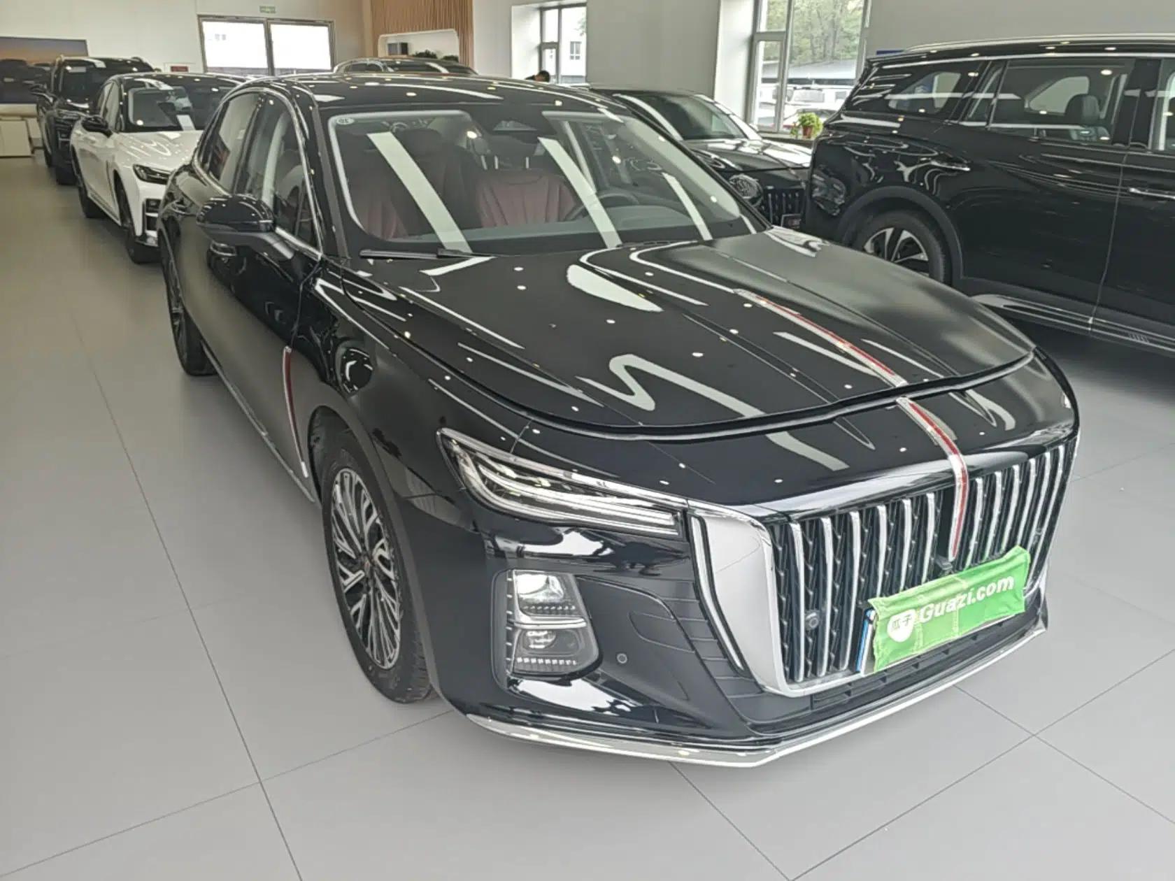 Hongqi H5 2025 2.0T Automatic Flag Edition – 500 000 Units Commemorative Version — миниатюра 3