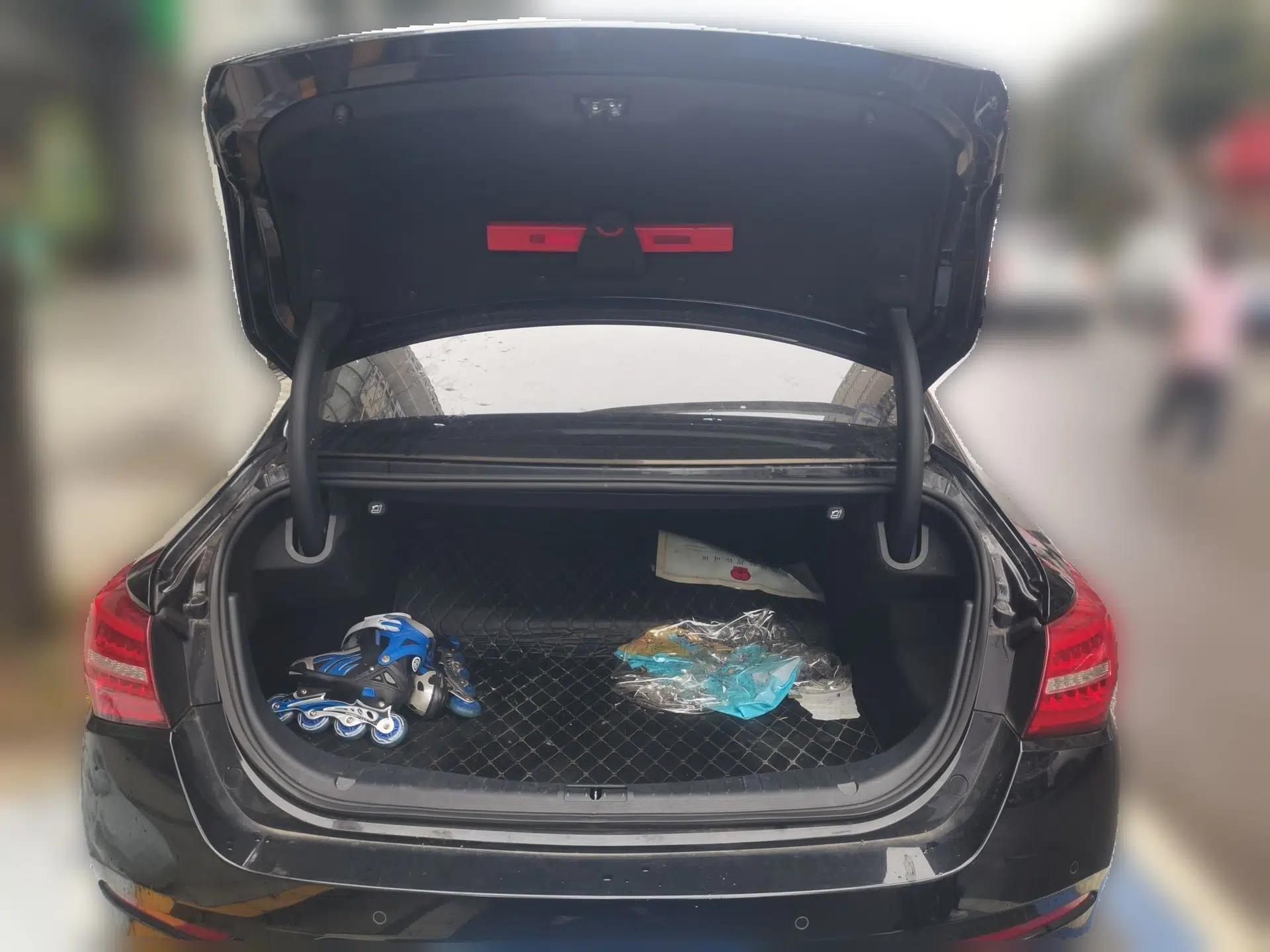 Hongqi H5 2020 1.8T Automatic Smart Connect Flagship Edition — миниатюра 19