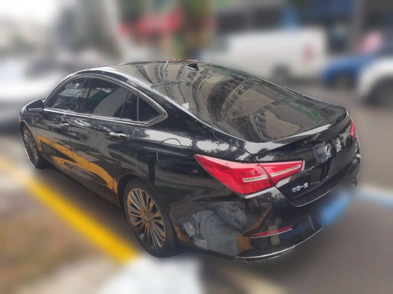 Hongqi H5 2020 1.8T Automatic Smart Connect Flagship Edition — миниатюра 4