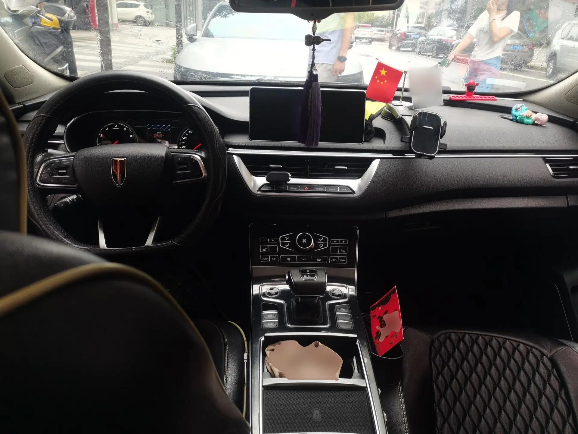 Hongqi H5 2020 1.8T Automatic Smart Connect Flagship Edition — миниатюра 9