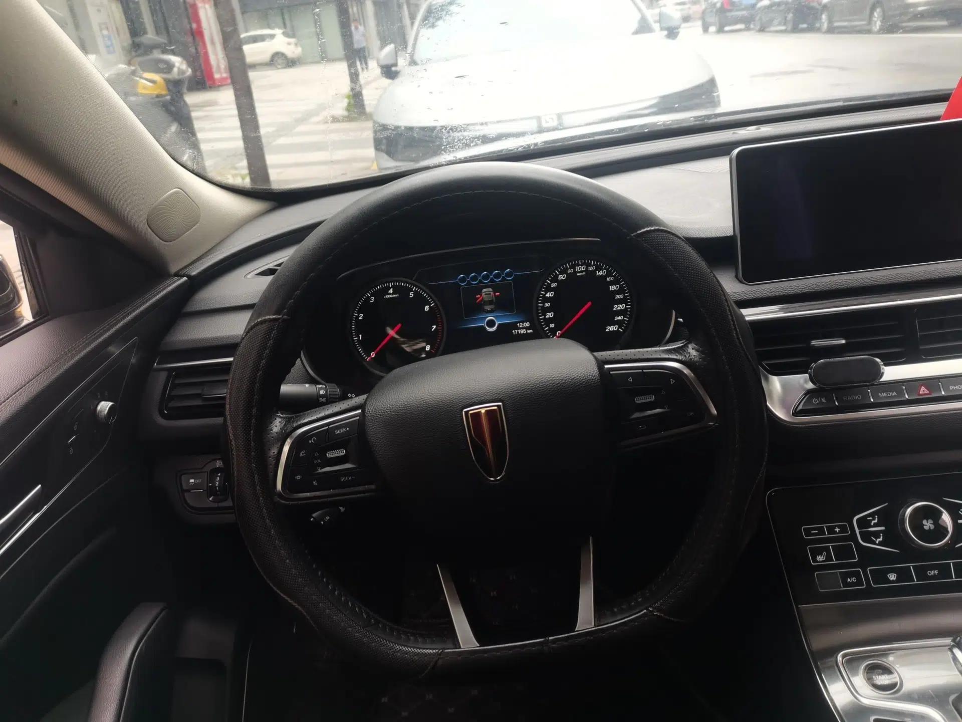 Hongqi H5 2020 1.8T Automatic Smart Connect Flagship Edition — миниатюра 10
