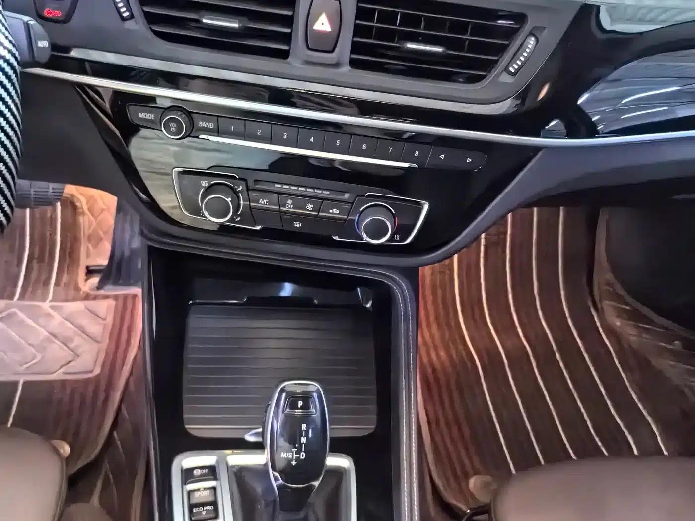 2020 BMW 1 Series 125i Leading M Sport Package — миниатюра 10