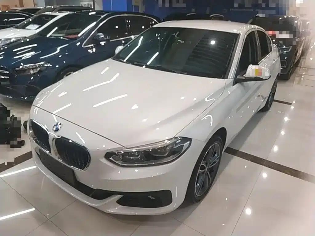 BMW 1 Series 2019 118i Fashion Edition — миниатюра 1