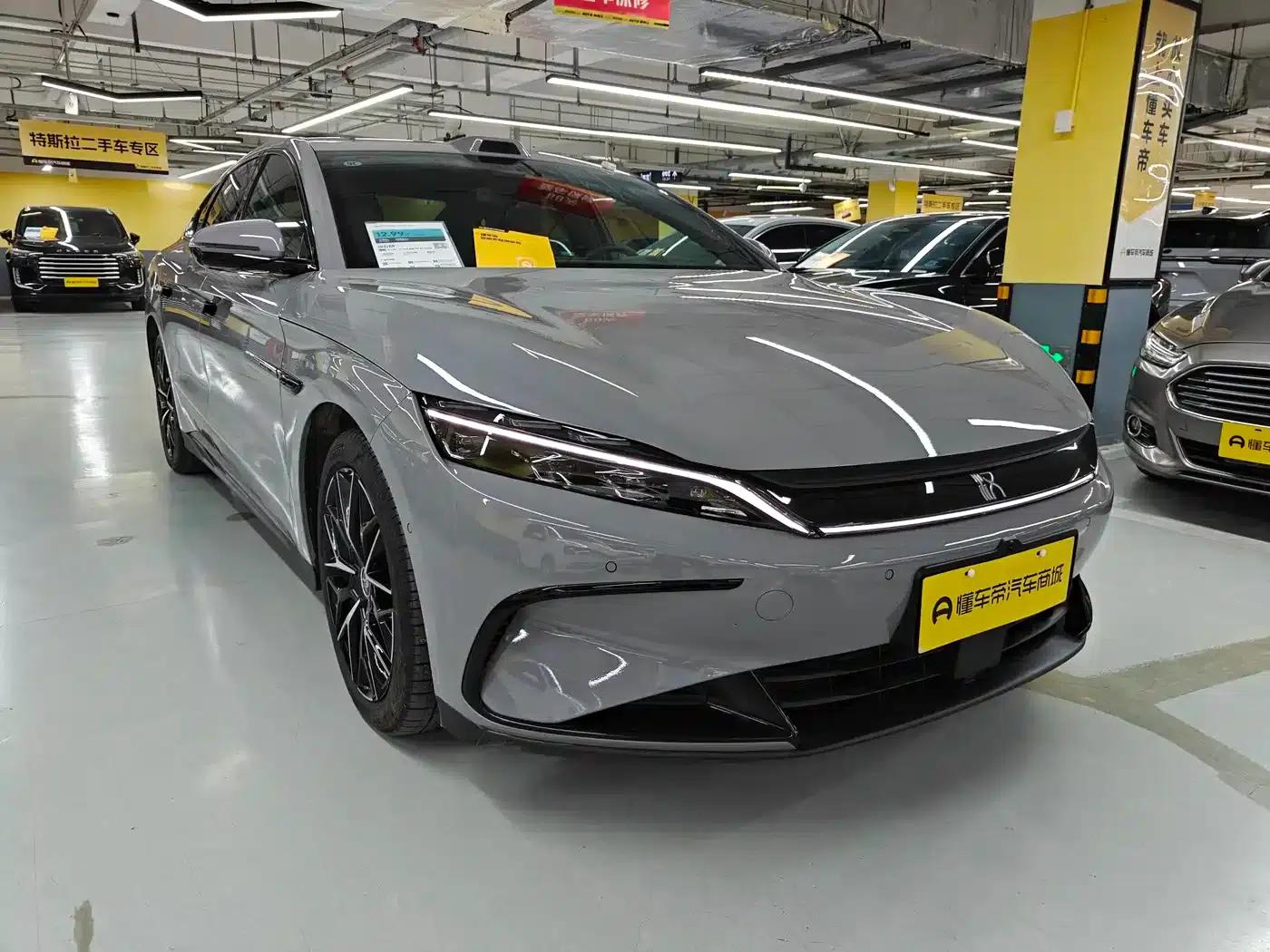 Han 2025 DM-i 125KM Premium Edition — миниатюра 2