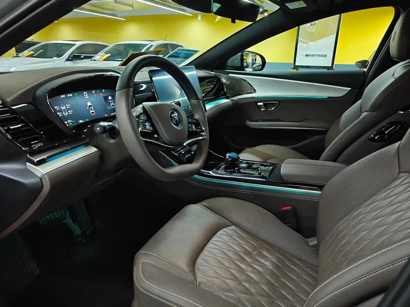 Han 2025 DM-i 125KM Premium Edition — миниатюра 4