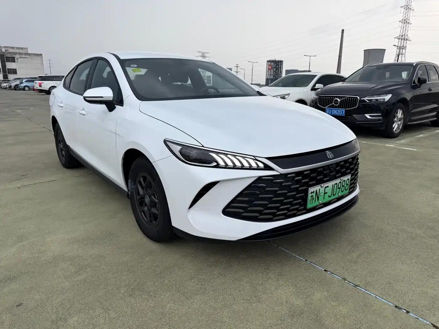 Qin PLUS 2025 DM-i Intelligent Driving Edition 55KM Leading Model — миниатюра 3