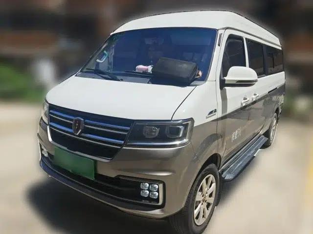 Jinbei New Hiace S 2023 1.5L Wealth Edition Passenger Van 5/6/7-Seater Central Air Conditioning Version SWC15M