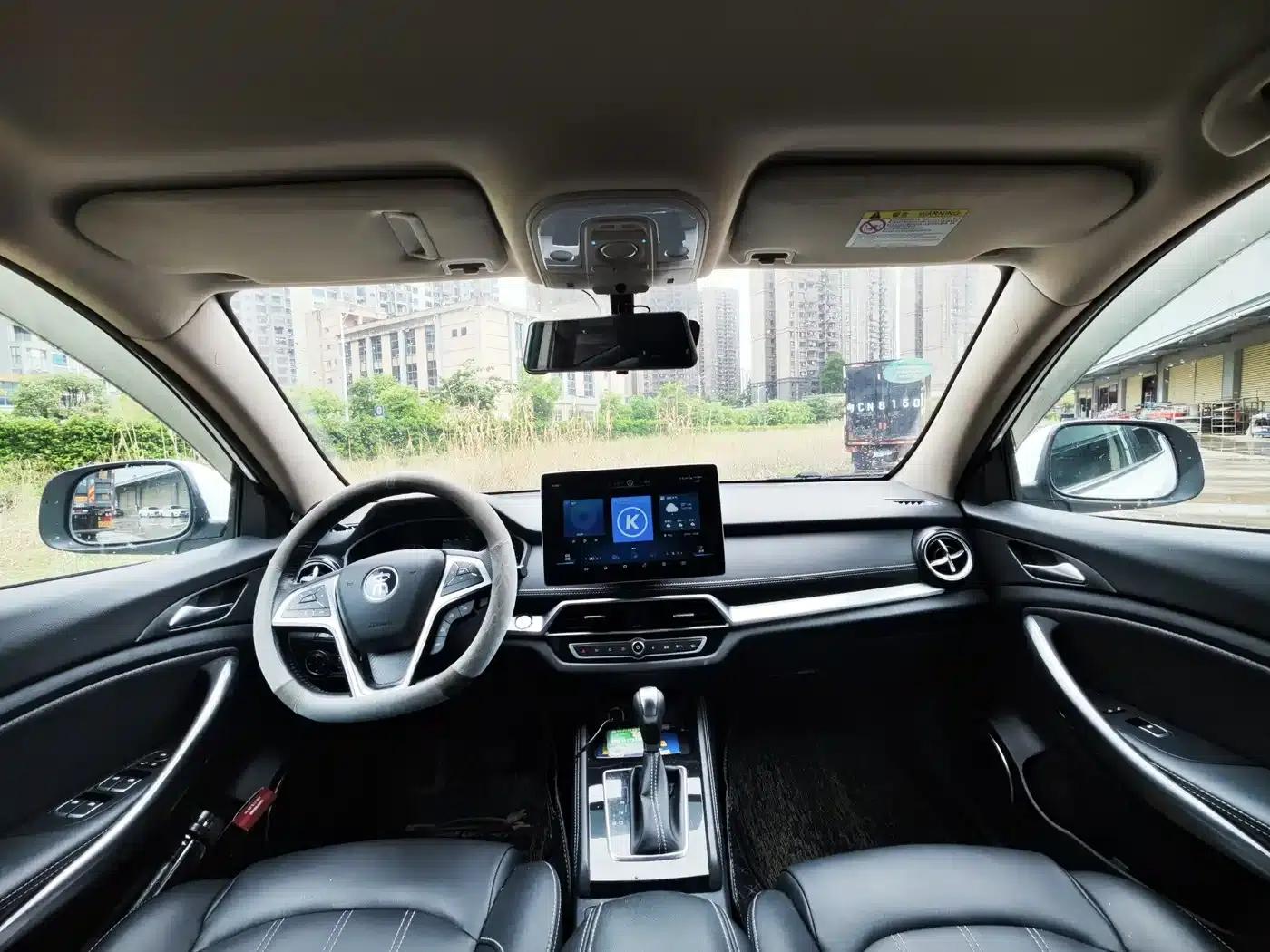 Song 2019 1.5TI Automatic Intelligent Connected Dynamic Edition — миниатюра 9