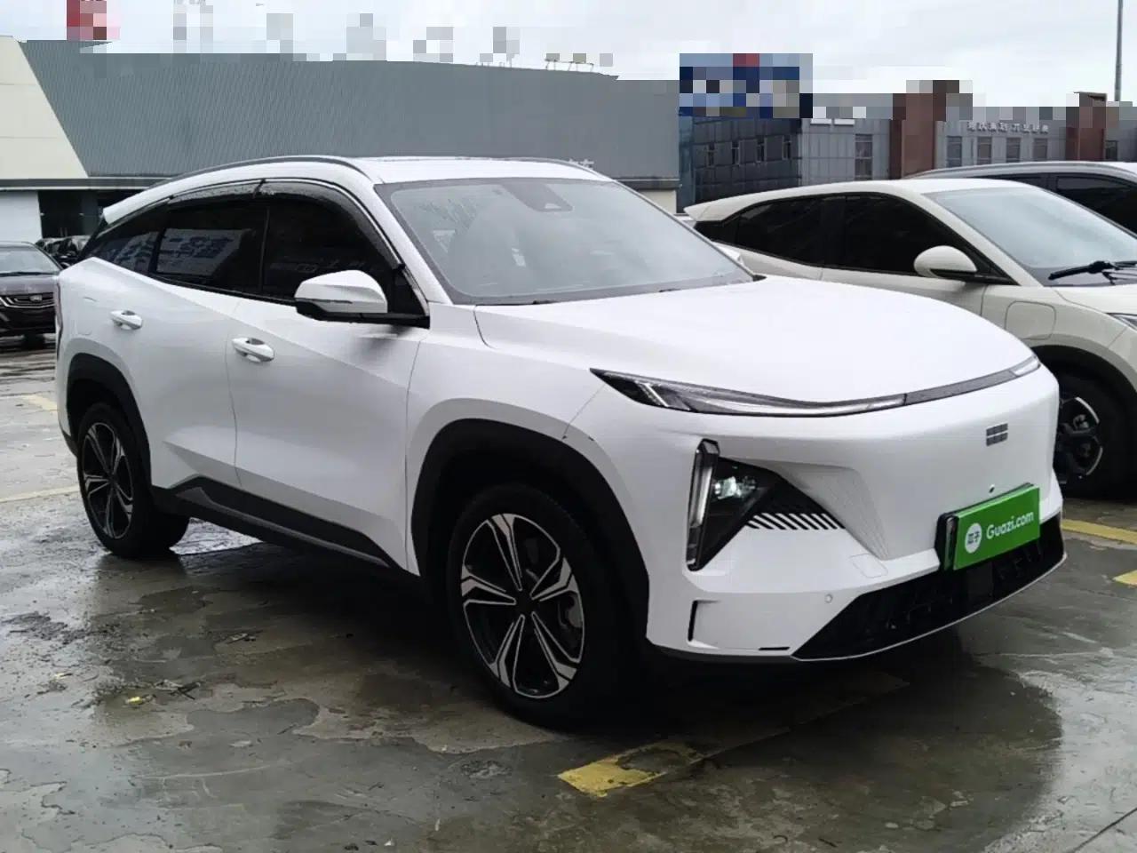 Geely Galaxy L7 2024 1.5T 115 km PLUS Dragon Edition — миниатюра 3