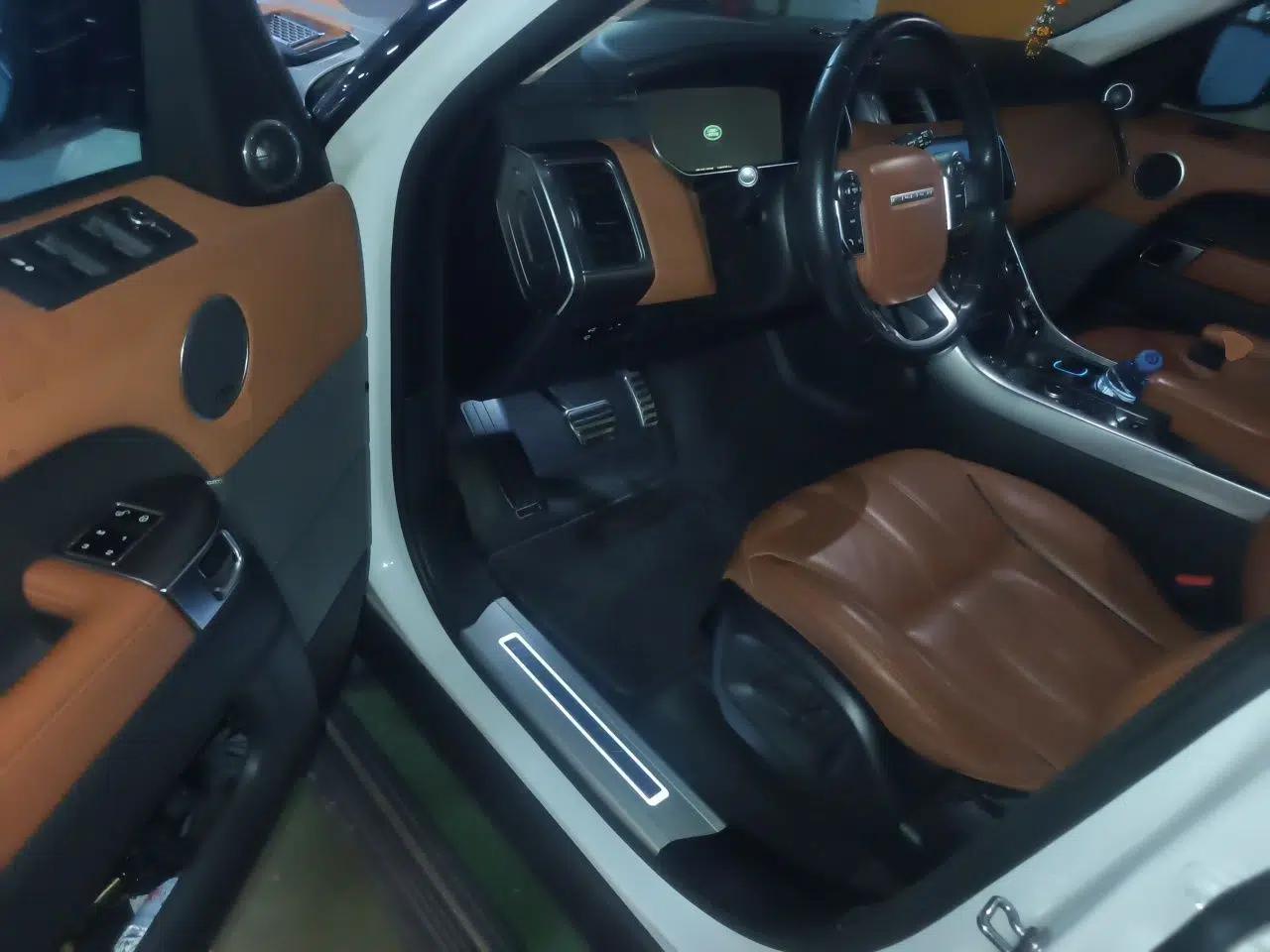Land Rover Range Sport 2015 3.0 SC V6 HSE DYNAMIC — миниатюра 16