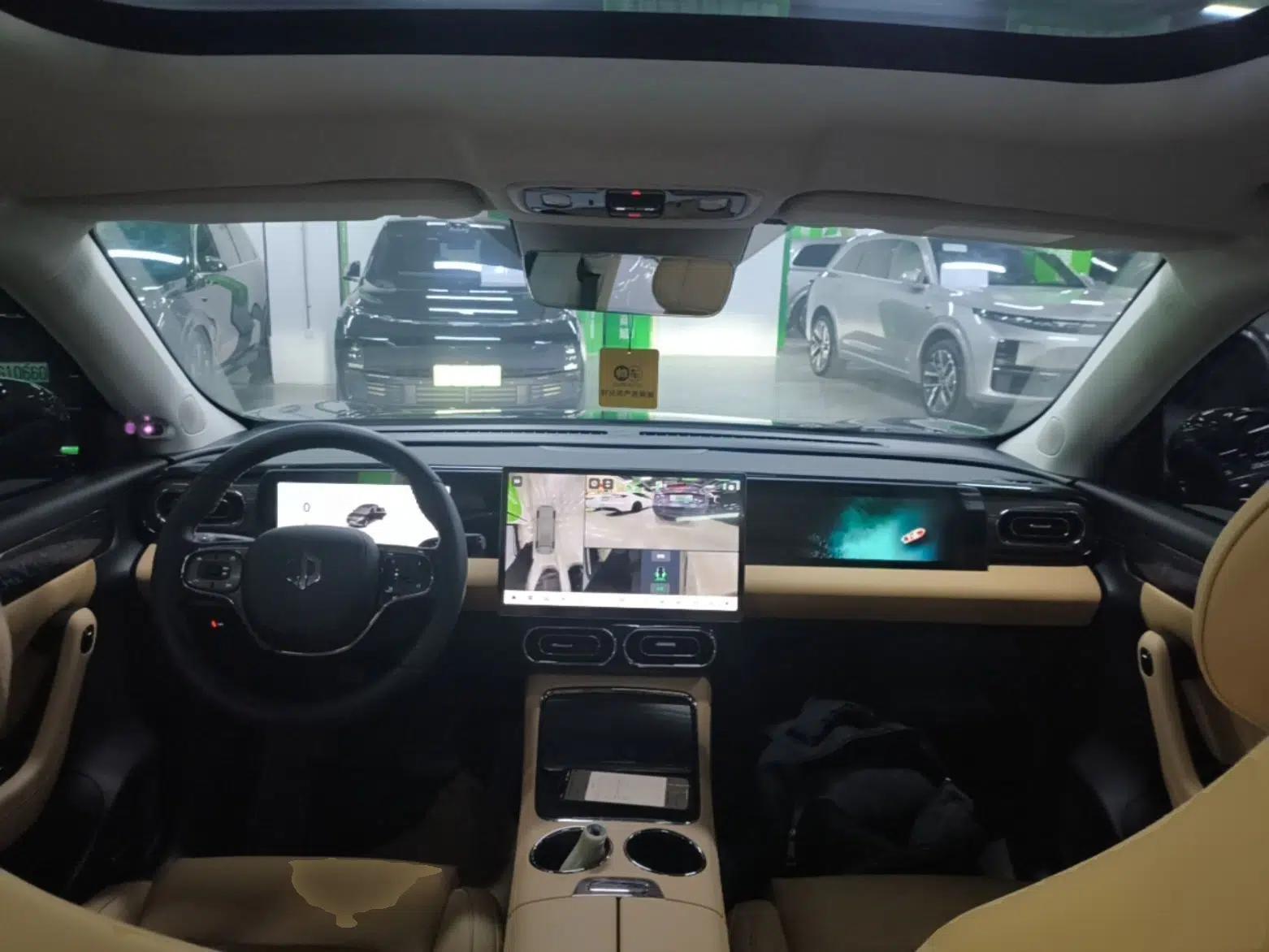 Leapmotor C11 2024 Range-Extended 300 Luxury Edition — миниатюра 12