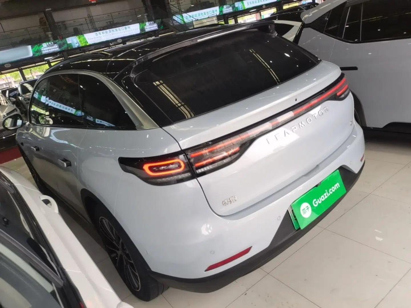 Leapmotor C11 2026 All-Electric 640 LiDAR Prestige Edition — миниатюра 4