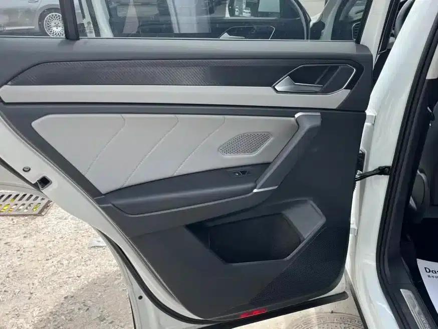 Tayron 2023 300TSI 2WD Luxury Plus Advanced Edition — миниатюра 23