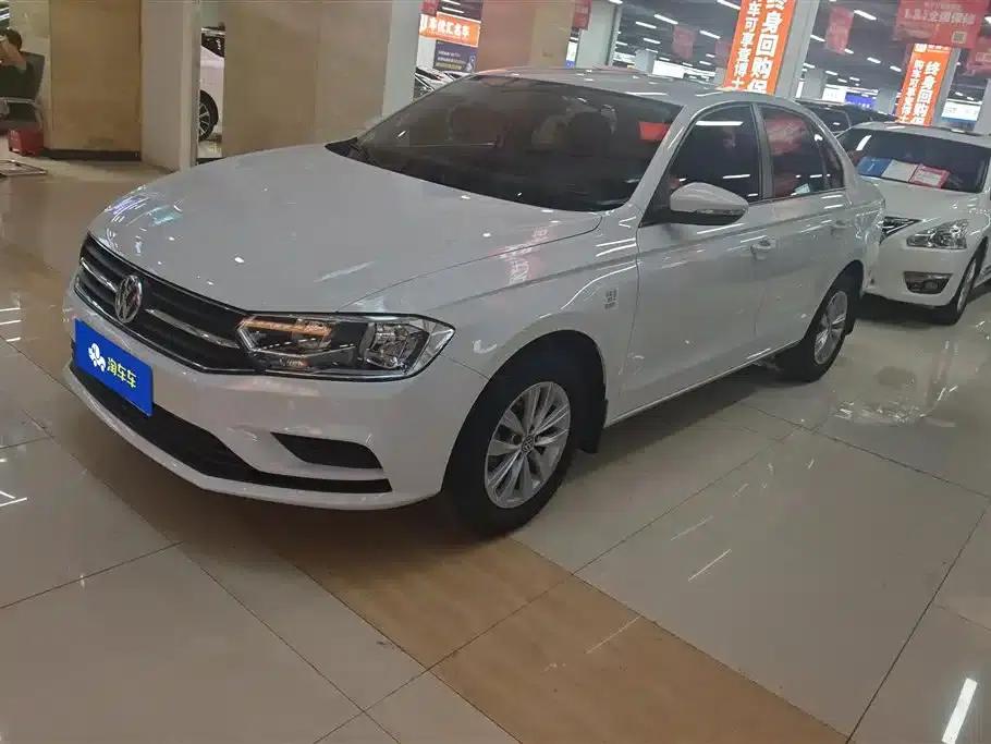 2018 Volkswagen Bora 1.5L Manual Fashion Edition — миниатюра 1