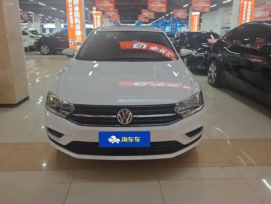 2018 Volkswagen Bora 1.5L Manual Fashion Edition — миниатюра 2