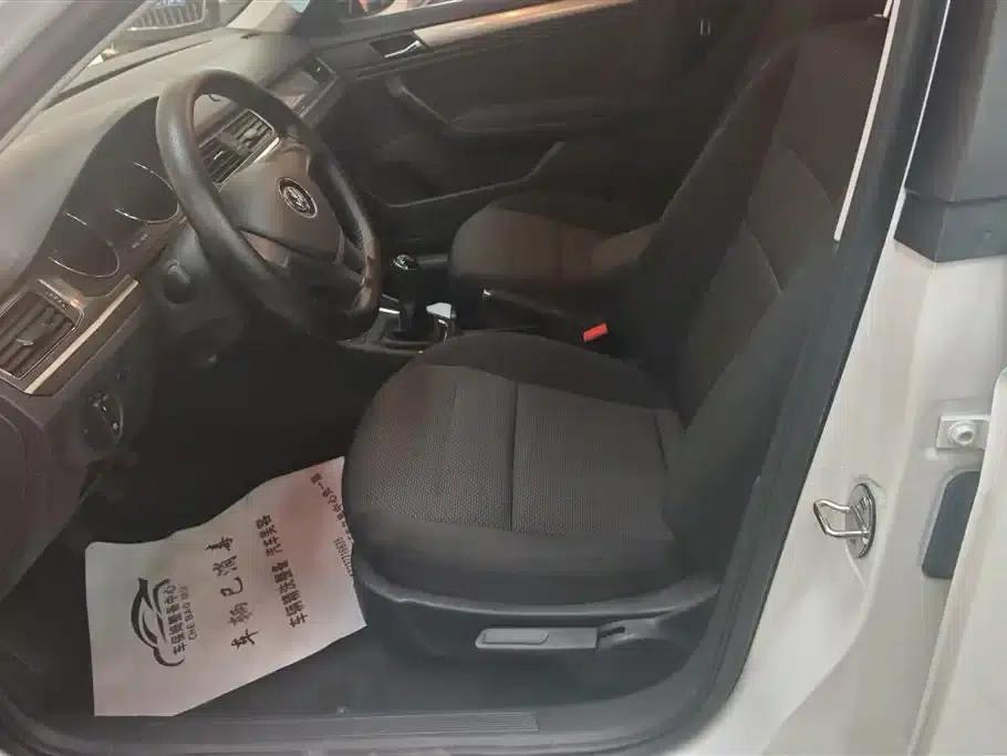 2018 Volkswagen Bora 1.5L Manual Fashion Edition — миниатюра 9