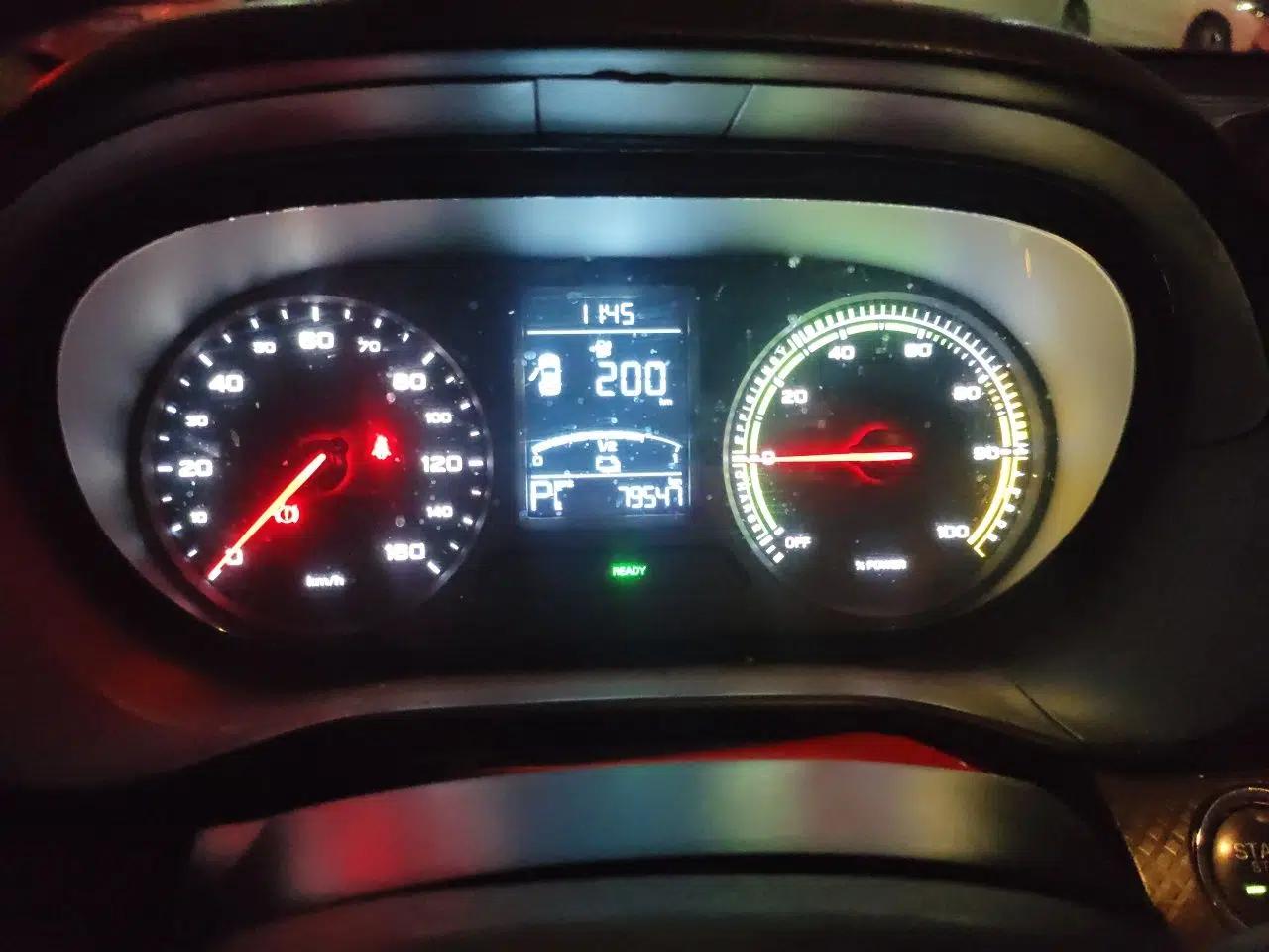 Roewe Clever 2022 311km QiQi BoBo Edition — миниатюра 11