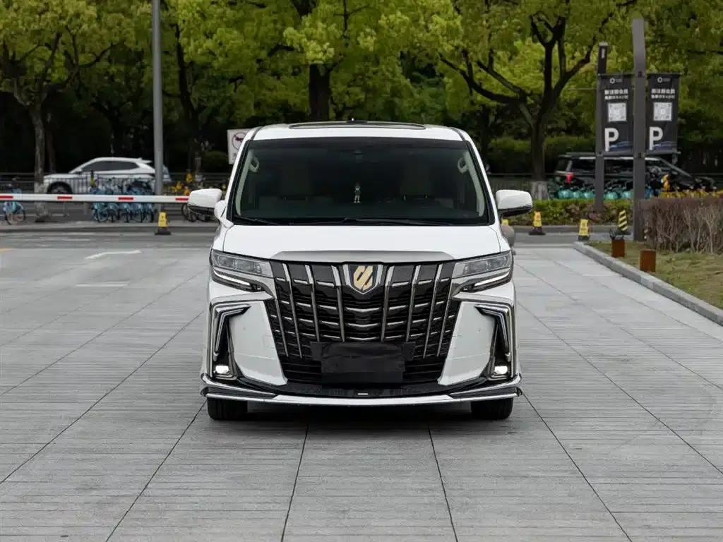 2023 Alphard Hybrid 2.5L Premium Gold Edition — миниатюра 2