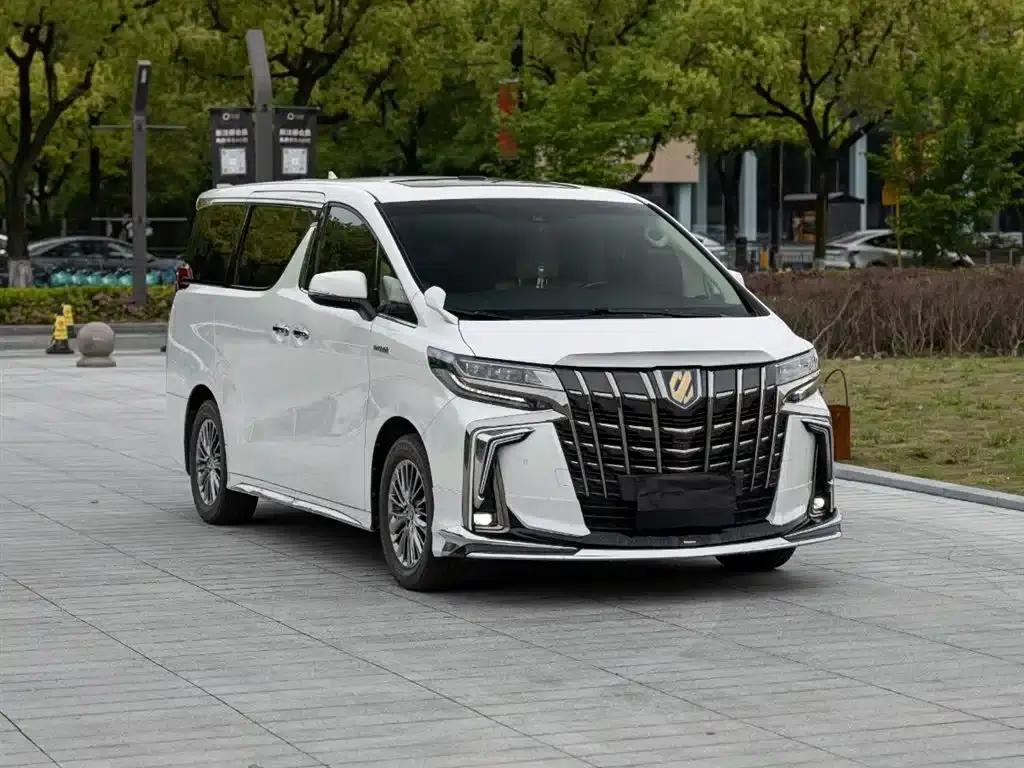 2023 Alphard Hybrid 2.5L Premium Gold Edition — миниатюра 3