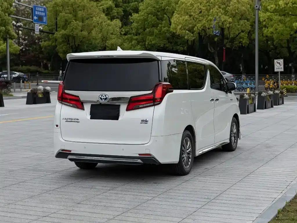 2023 Alphard Hybrid 2.5L Premium Gold Edition — миниатюра 4