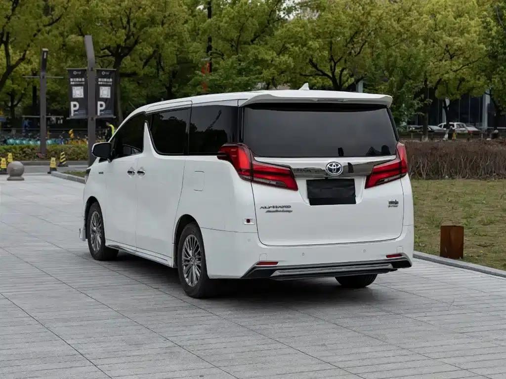 2023 Alphard Hybrid 2.5L Premium Gold Edition — миниатюра 6
