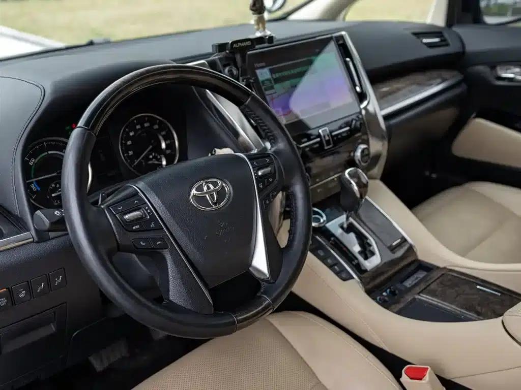 2023 Alphard Hybrid 2.5L Premium Gold Edition — миниатюра 8