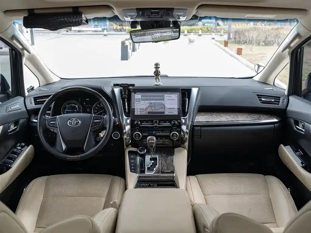 2023 Alphard Hybrid 2.5L Premium Gold Edition — миниатюра 9