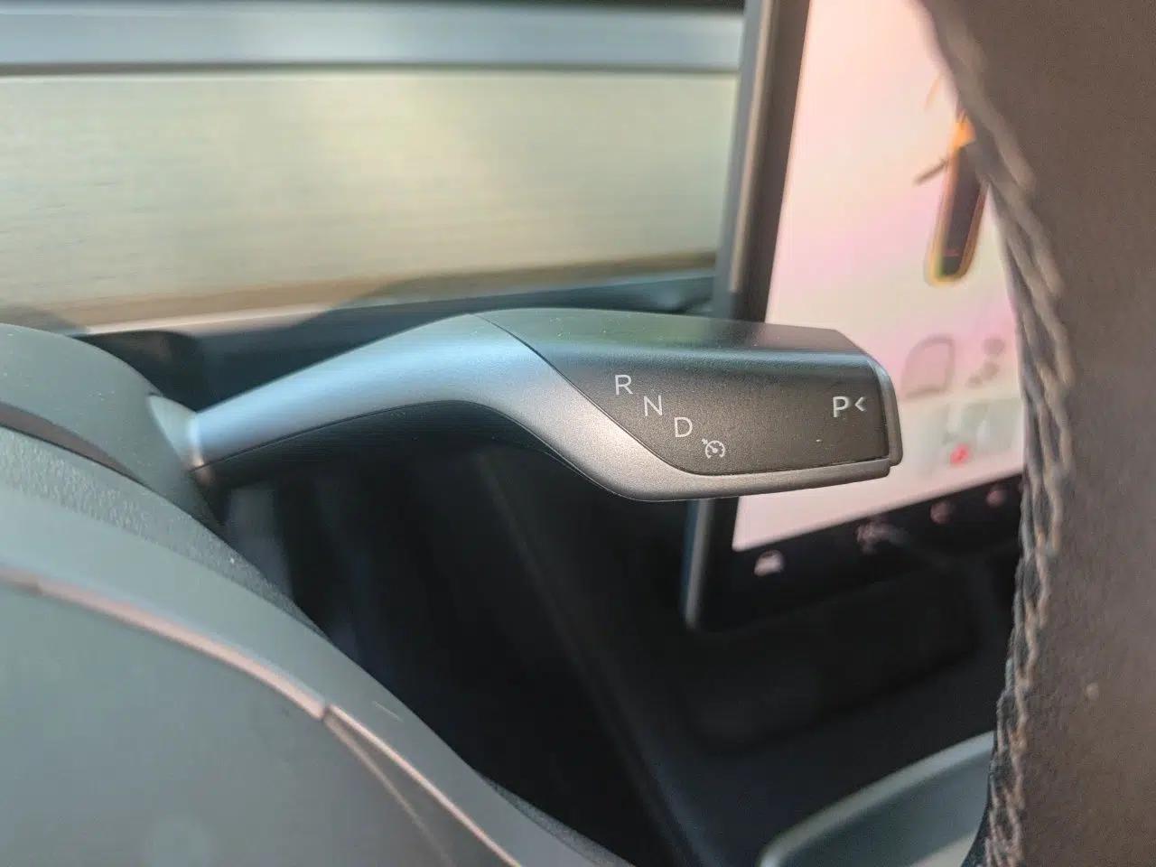 Tesla Model Y 2022 Revised Version Rear-Wheel Drive — миниатюра 14